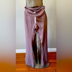 Wilo yoga pants flared leg